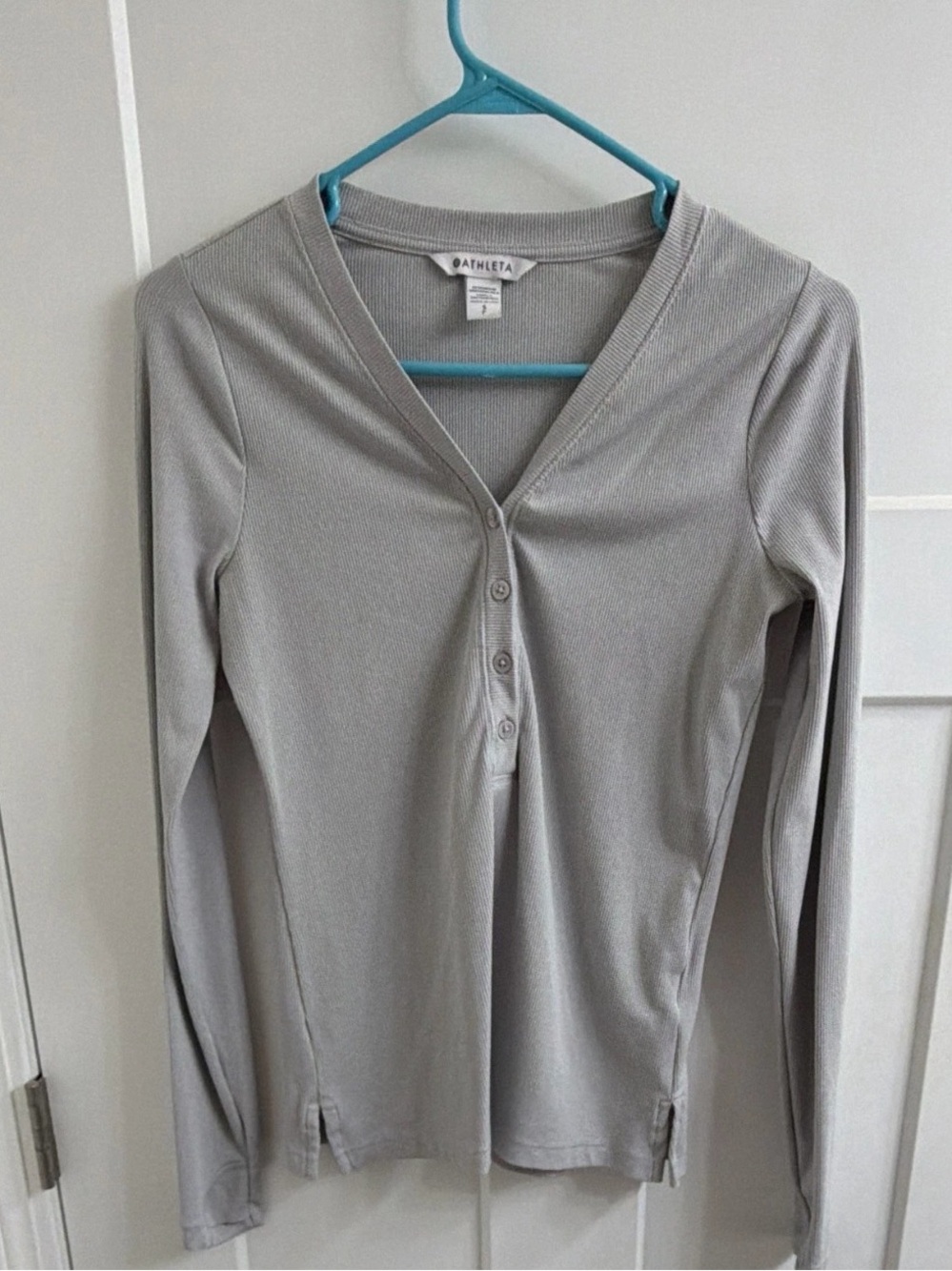 Athleta Light Gray Long-Sleeve Henley Rib Top